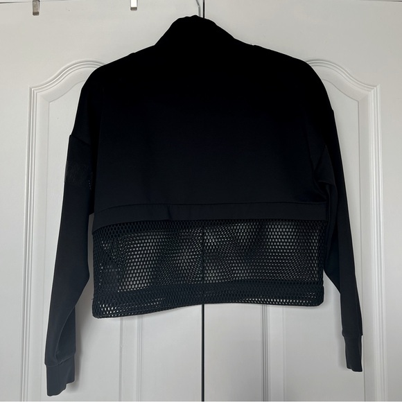 IVY PARK Activewear Sweatshirt - Picture 2 of 6